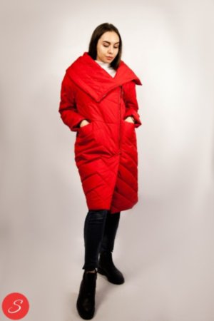 Демисезонная куртка удлиненная красная. Tongoi M1910