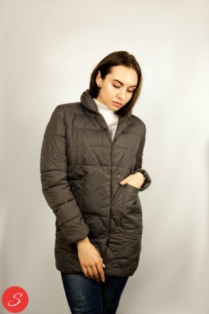 Демисезонная куртка хаки. Lady Yep 9002 Куртка цвета хаки, длина чуть ниже бедра. Весна-осень. Тонкий утеплитель