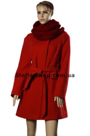 Пальто Арабика красное с поясом Пальто красного цвета с поясом и вязанным шарфом