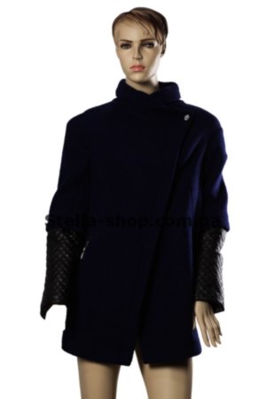 Пальто Emass варенная шерсть, синее, комбинированное Пальто синего цвета из варенной шерсти, комбинированное кожзамом на рукавах.