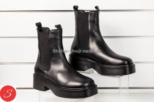 Ботинки Mario Muzi черные 6001 Кожаные ботинки на резинке. Черные. Фирма обуви Mario Muzi